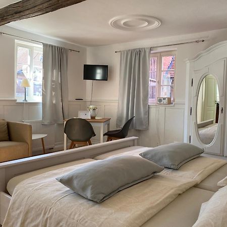 Barbelroth Sonnenhof 1737 - Ferienzimmer & Apartments מראה חיצוני תמונה