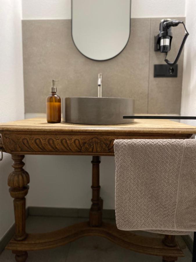 Barbelroth Sonnenhof 1737 - Ferienzimmer & Apartments מראה חיצוני תמונה